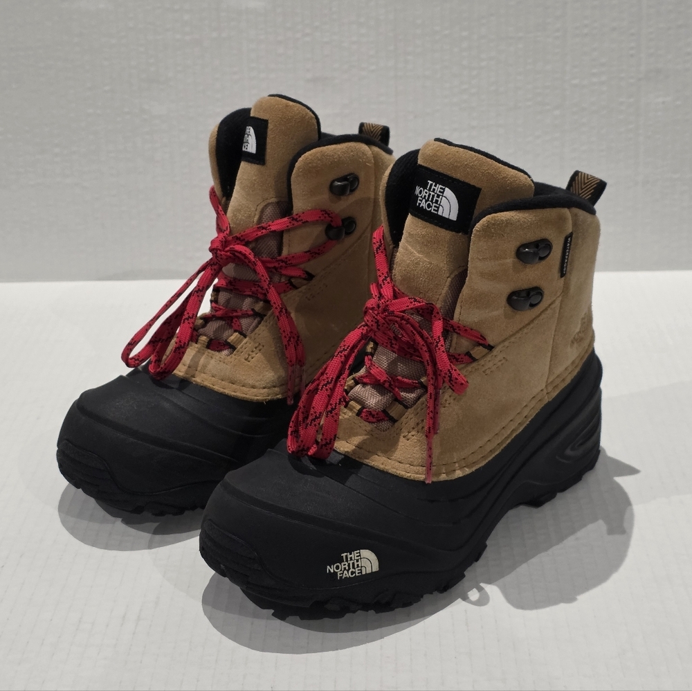 The North Face Chilkat Waterproof Kids Boots. - Picture 3 of 11